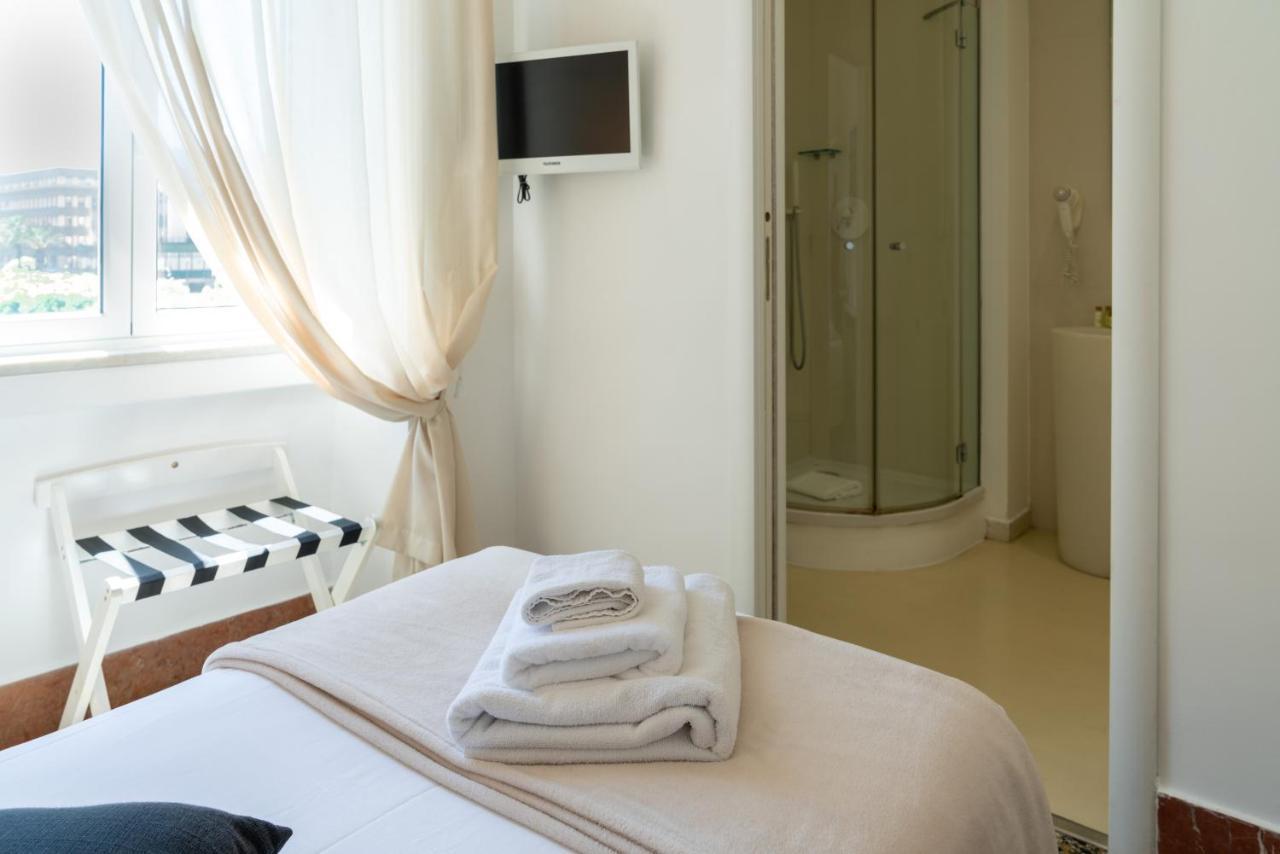 Le Stanze Di Piazza Cairoli Hotel Messina Exterior photo